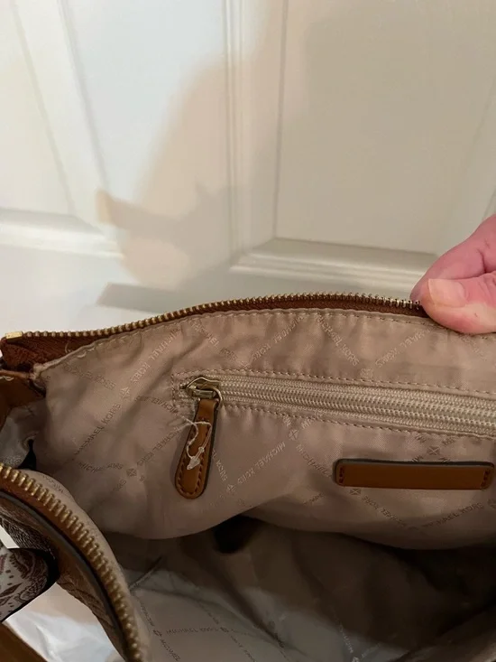 Michael Kors Pebbled Leather Hobo Shoulder Bag Brown Gold Hardware - Picture 7 of 11